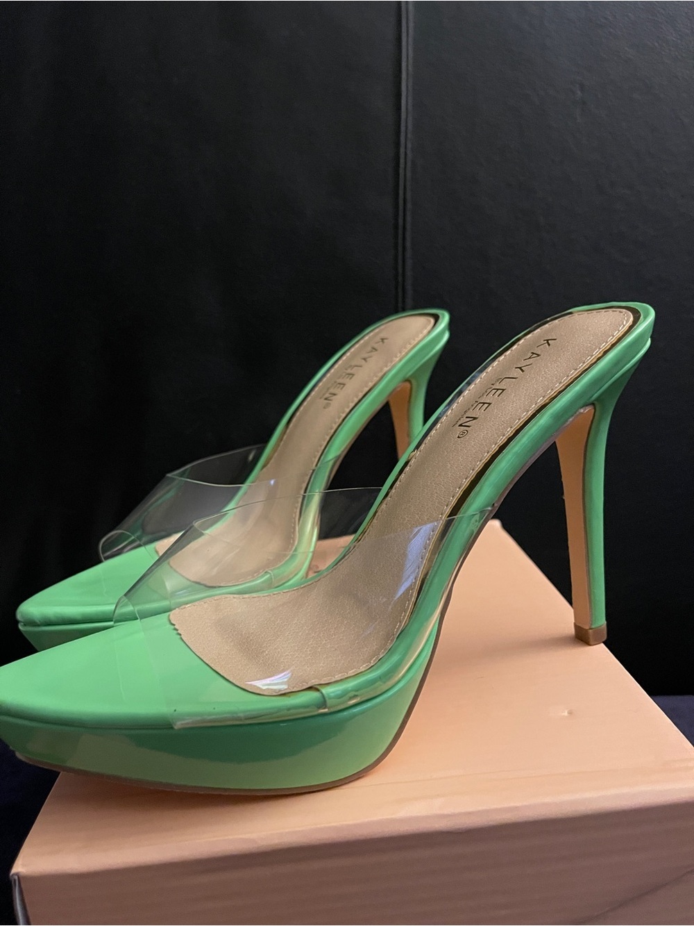 Kayleen Piaa Green Patent Platform Mule w/Clear Strap 5” Heel Sz 7 NWOT